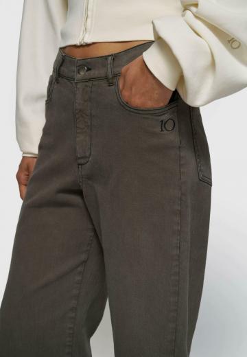 Свободные джинсы