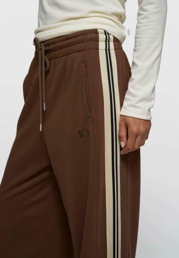 Спортивные штаны