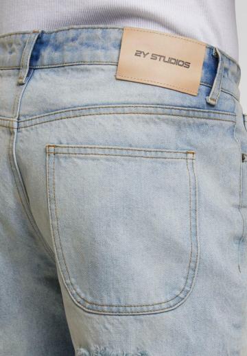 Клешеные джинсы