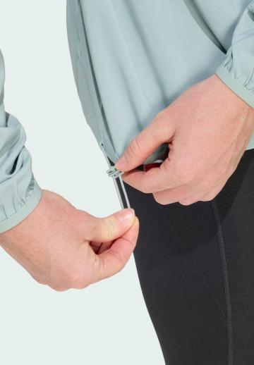 Спортивная куртка