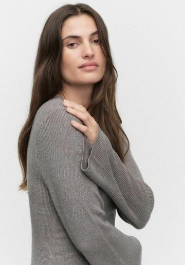 Вязаное платье