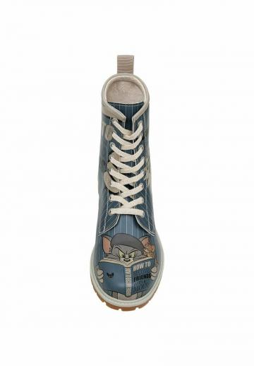 Ботинки на шнуровке