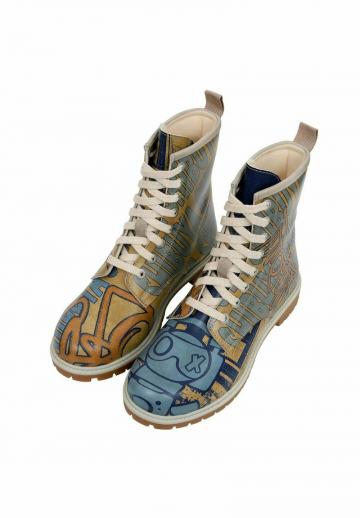 Ботинки на шнуровке