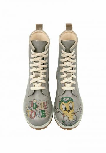 Ботинки на шнуровке