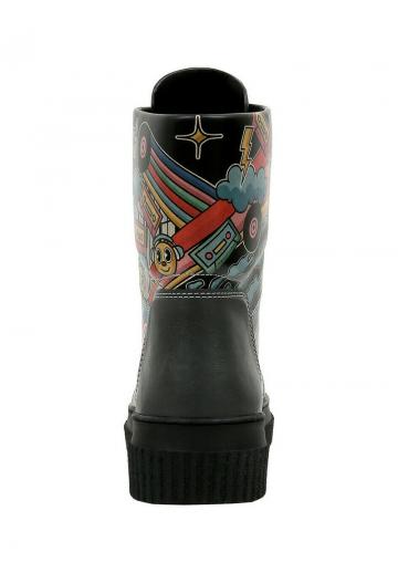 Ботинки на шнуровке