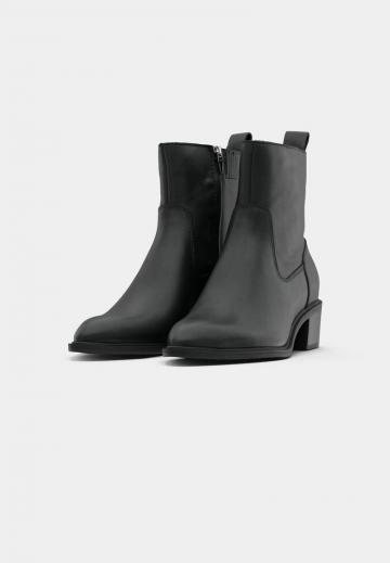 Полусапожки