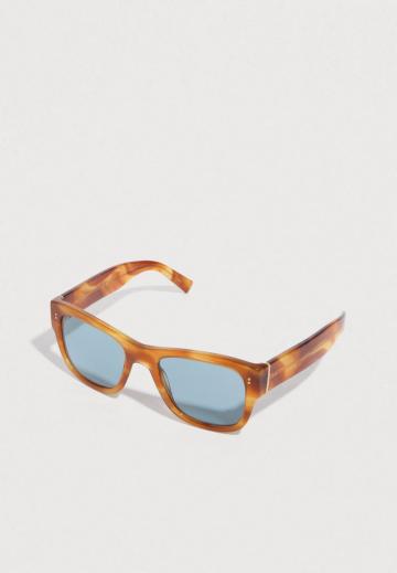 Солнечные очки