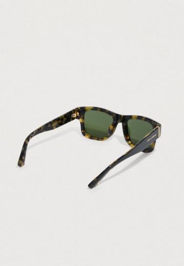 Солнечные очки