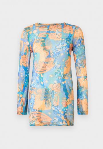 Короткое платье