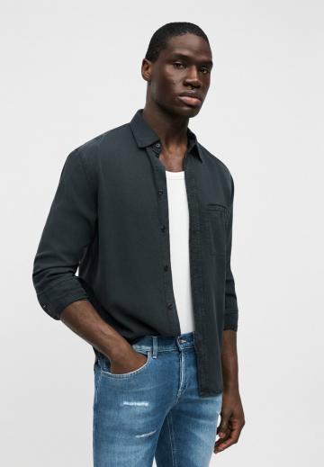 Узкие джинсы