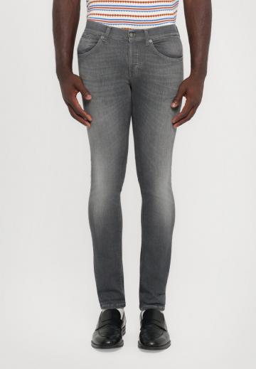 Узкие джинсы