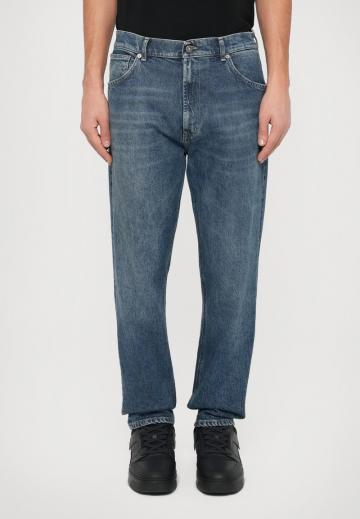 Свободные джинсы