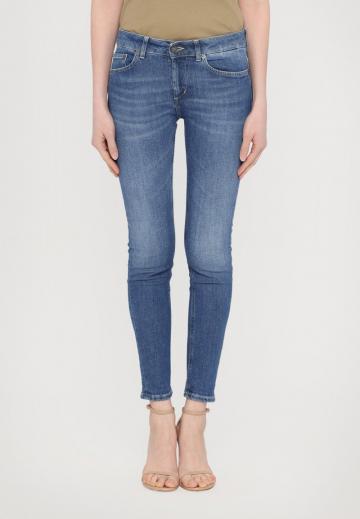 Узкие джинсы