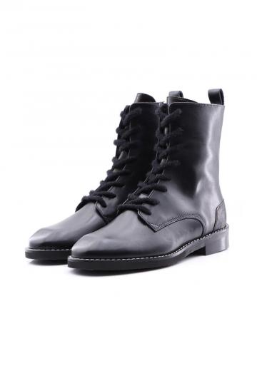 Ботинки на шнуровке
