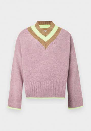 Длинный пуловер