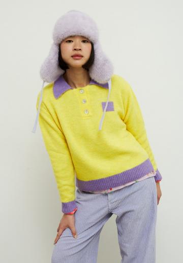 Пуловер с воротником поло