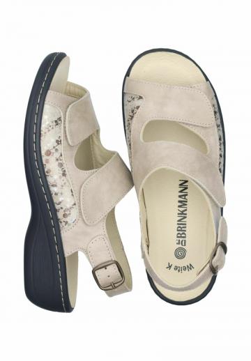 Босоножки на танкетке