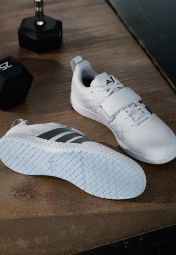 Тренировочные кроссовки