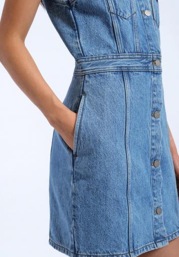 Джинсовая жилетка