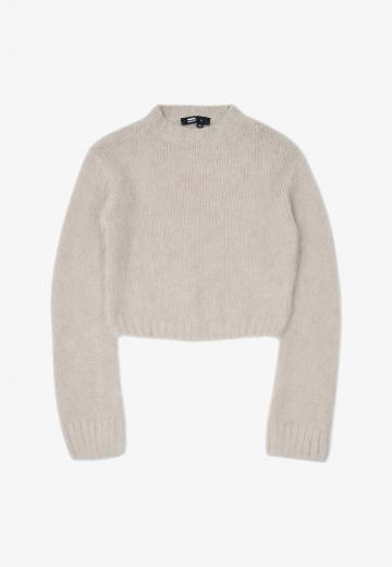 Пуловер в полоску