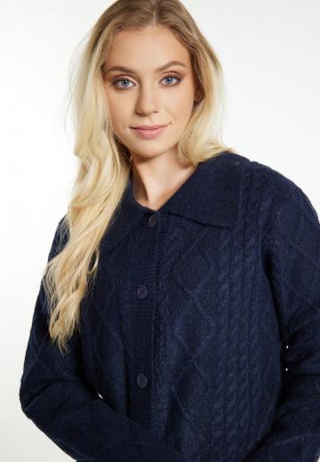 Вязаный жилет