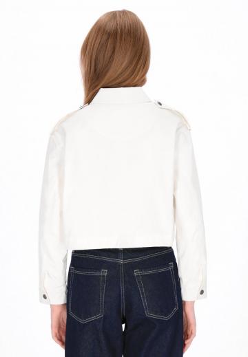 Куртка с накладнымит карманами