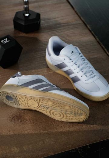 Тренировочные кроссовки