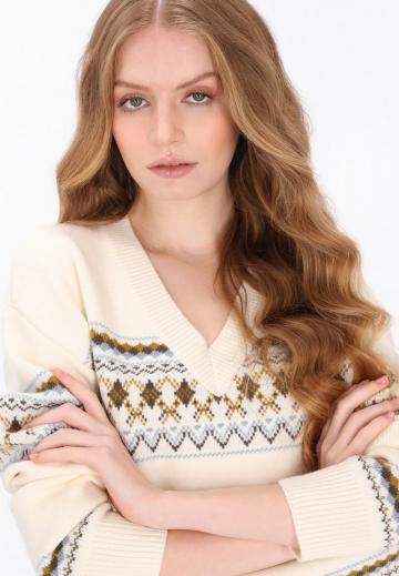 Пуловер с вырезом V