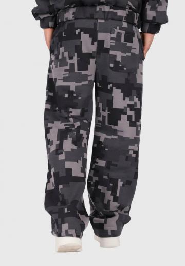 Спортивные штаны