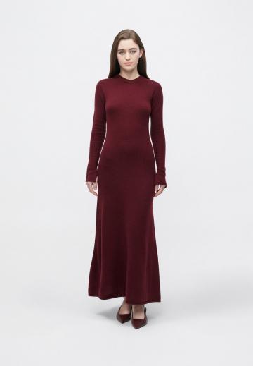 Вязаное платье