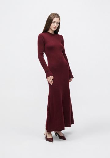 Вязаное платье