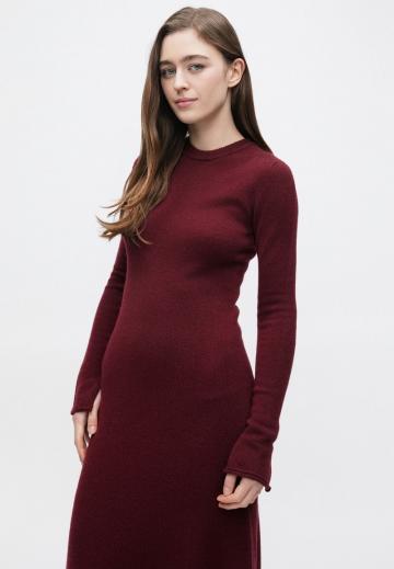 Вязаное платье