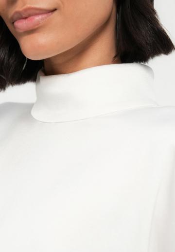 Атласная блузка