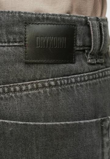 Свободные джинсы