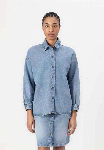 Джинсовая блузка