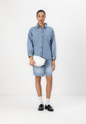 Джинсовая блузка