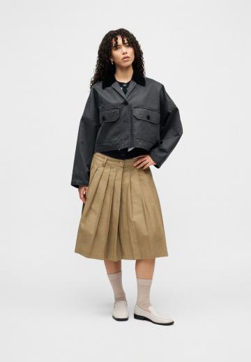 Короткая куртка