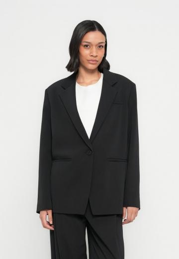 Длинный блейзер