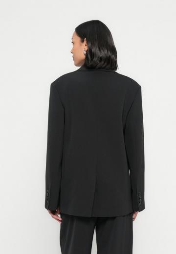 Длинный блейзер