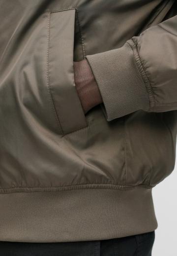 Куртка бомбер