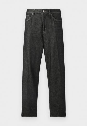 Свободные джинсы