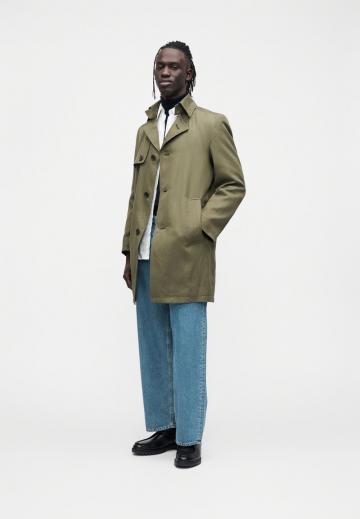 Короткое пальто