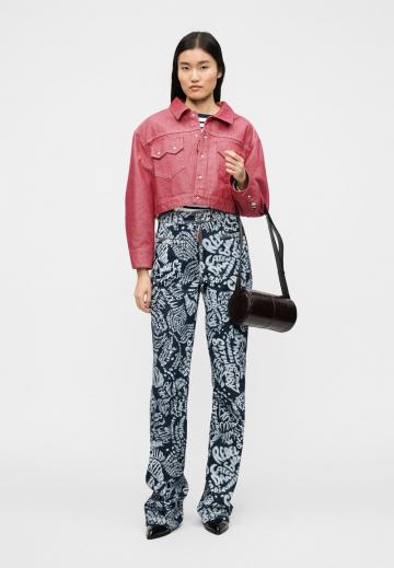 Джинсовая куртка