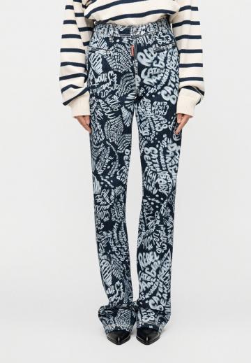 Прямые джинсы