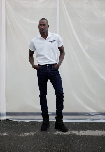 Узкие джинсы