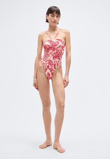 Слитный купальник