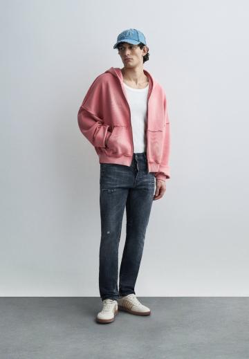 Узкие джинсы