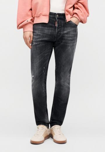 Узкие джинсы