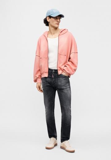 Узкие джинсы