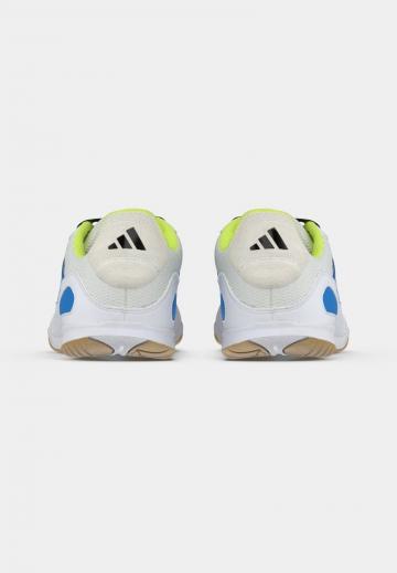 Футбольные бутсы